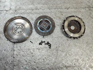 037105273C Комплект сцепления Skoda Octavia A4 Арт 78857306