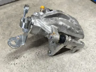1064001723,0204Y06007 Суппорт задний правый Geely Emgrand EC 7 Арт 29130, вид 1