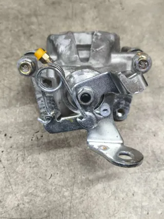 1064001723,0204Y06007 Суппорт задний правый Geely Emgrand EC 7 Арт 29130, вид 5