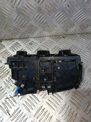 357819045 Блок управления печки / климат-контроля Volkswagen Passat B4 Арт 97221580, вид 6