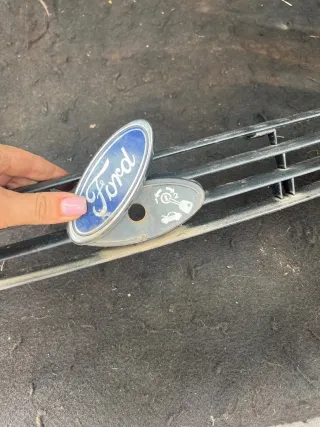  Решетка радиатора Ford Focus 1 Арт 97826976