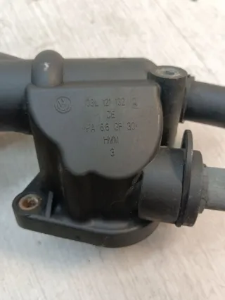 03L121132Q Фланец (тройник) системы охлаждения Volkswagen Passat B6 Арт 97828061, вид 3