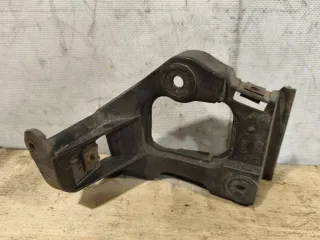 4B0853921B Кронштейн крепления порога Audi A6 C5 (S6,RS6) Арт 97828059