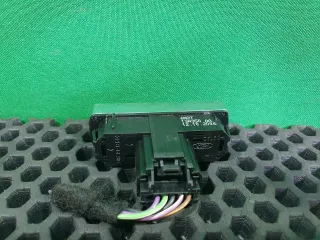 6M2T 13A350 AA Кнопка аварийной сигнализации Ford Galaxy 2 Арт 97828207, вид 2