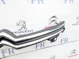 Заглушка (решетка) в бампер передний Citroen C4 Picasso 2 2017г. AA37702887 - Фото 2