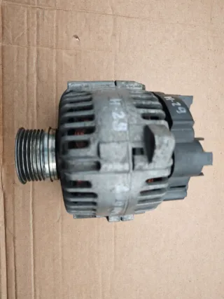 8200667607 Генератор Renault Logan 1 Арт 97934685