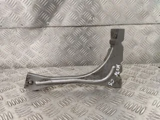 4Z7821136 Кронштейн крепления крыла переднего правого Audi A6 Allroad C5 Арт 97939783