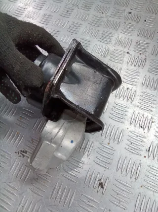 9636583980,9636545880,996820267805 Подушка двигателя Peugeot 3008 1 Арт 97940779, вид 6