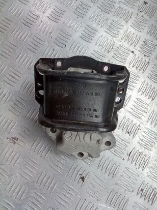 9636583980,9636545880,996820267805 Подушка двигателя Peugeot 3008 1 Арт 97940779, вид 9