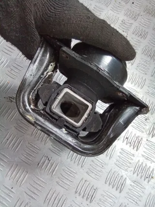 9636583980,9636545880,996820267805 Подушка двигателя Peugeot 3008 1 Арт 97940779, вид 8