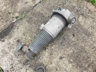 7L8616020 Пневмостойка задняя Audi Q7 4L Арт 97944781
