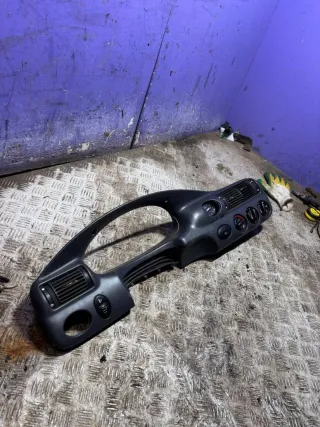  Рамка блока управления печки/климат-контроля Ford Escort 6 Арт 97948528, вид 2