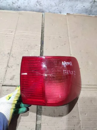  Фонарь задний правый Audi 80 B4 Арт 97949181