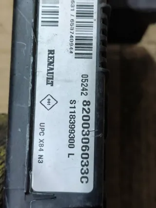 Блок предохранителей Renault Scenic 2 2005г. 8200306033 - Фото 4