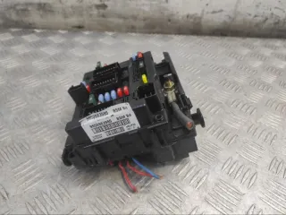 9650663980 Блок предохранителей Peugeot 307 Арт 91230, вид 2
