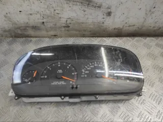 1u0920810f Щиток приборов (приборная панель) Chrysler Voyager 3 Арт 91267, вид 1