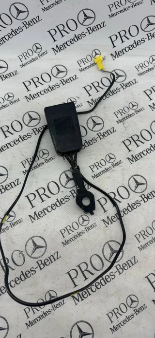 A2048602369 Замок ремня безопасности Mercedes C W204 Арт 101389, вид 1
