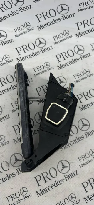 A2043000204 Педаль газа Mercedes C W204 Арт 101357, вид 2