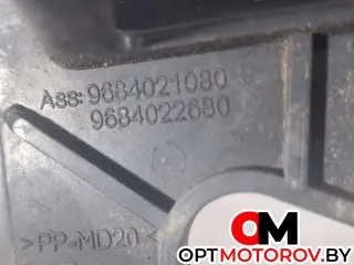9684021080, 9684022680 кронштейн крепления бампера переднего Peugeot 5008 Арт 30604, вид 4
