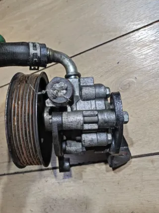 04891667AA,23150,04891591AA Насос ГУР Chrysler 300C 1 Арт 034763