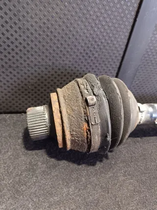 8K0407271Q Полуось передняя левая (приводной вал, шрус) Audi A4 B8 Арт 97960494, вид 2