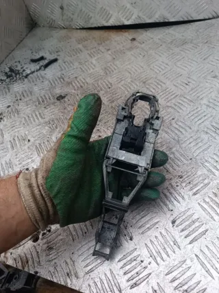 3B0837886 Скелет ручки наружной задней левой Volkswagen Passat B5 Арт 63108017, вид 1