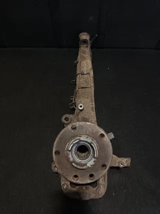  Кулак поворотный передний левый Audi Q7 4L Арт 97961329, вид 1