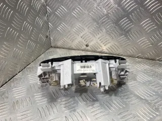 Блок управления печки / климат-контроля Renault Logan 2 2019г.  - Фото 3