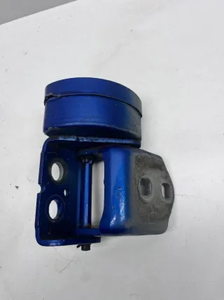  Петля двери передней левой Renault Scenic 2 Арт 14249