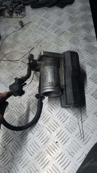 1734719 Дроссельная заслонка BMW 3 E36 Арт 97963816, вид 1