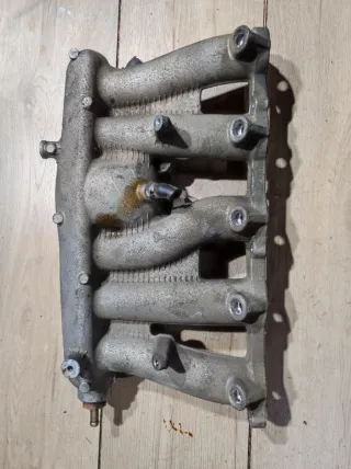 09488033,39304 Коллектор впускной Volvo XC90 1 Арт 034778, вид 2