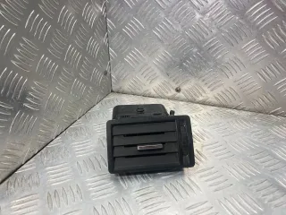 3M51R018B08 Дефлектор обдува салона Ford Focus 2 Арт 3121F146170