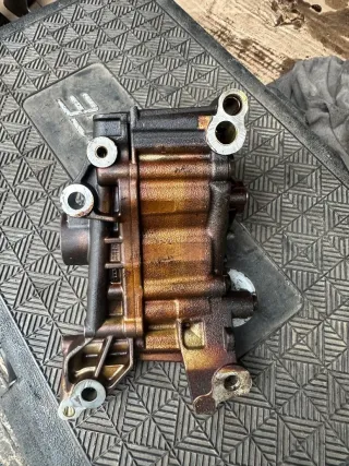  Насос масляный BMW 5 F10/F11/GT F07 Арт 97964097