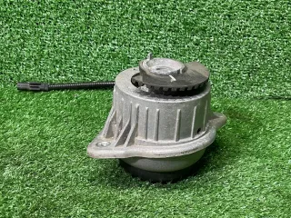 A2222404500 Подушка двигателя Mercedes S W222 Арт 97964260, вид 2