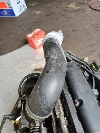  Патрубок воздушного фильтра Ford Focus 1 Арт 97966315
