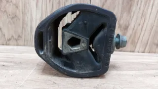  Подушка крепления КПП Volkswagen Passat B5 Арт G16531