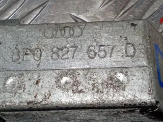 8E0827657D Кронштейн (крепление) Audi A4 B7 Арт 97968263, вид 7
