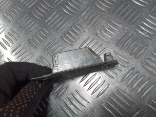 8E0827657D Кронштейн (крепление) Audi A4 B7 Арт 97968263, вид 4