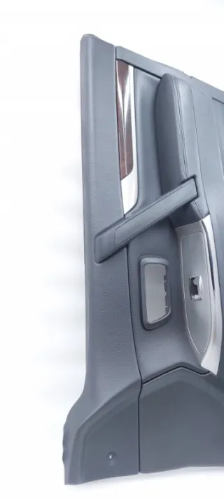 Обшивка двери Mitsubishi Pajero 4 restailing 2 2016г.  - Фото 14