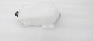 Бачок омывателя заднего стекла Mitsubishi Pajero 4 restailing 2 2016г. MB628750 - Фото 6