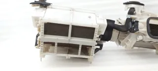 7801A928, 7801A973, 7801B225 корпус печки Mitsubishi Pajero 4 restailing 2 Арт SZ66764, вид 3