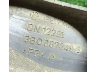 3b0807049b Кронштейн крепления бампера переднего Volkswagen Passat B5 Арт 59006, вид 5