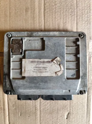 047906033G Блок управления двигателем Skoda Fabia 1 Арт 47156430, вид 2