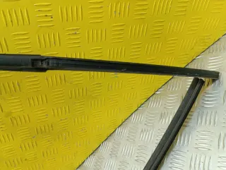 5735A577 Уплотнитель стекла двери (бархотка) Mitsubishi Pajero Sport 3 Арт 203504, вид 4