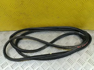 5725A403 Уплотнитель стекла двери (бархотка) Mitsubishi Pajero Sport 3 Арт 203519, вид 3