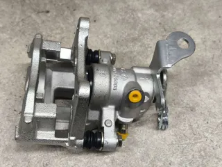 0204Y06006,1064001722 Суппорт задний левый Geely Emgrand EC 7 Арт 29188, вид 2