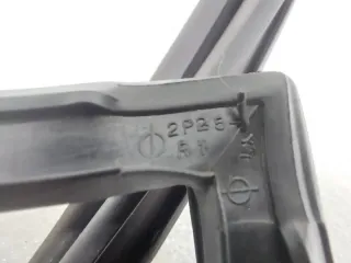 5705A220 Уплотнитель стекла двери Mitsubishi Pajero 4 Арт ST266438, вид 11