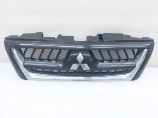  Решетка радиатора Mitsubishi Pajero 4 Арт ST266593, вид 1