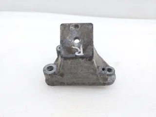 MD367196, MD 367196 Кронштейн опоры двигателя Mitsubishi Pajero 4 Арт ST267193