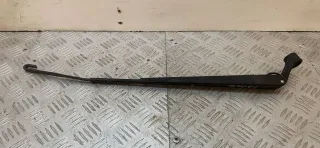  Щеткодержатель (поводок стеклоочистителя, дворник) Toyota Yaris 1 Арт 25401, вид 1